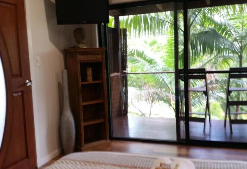 이그제큐티브 룸, Alaya Escape