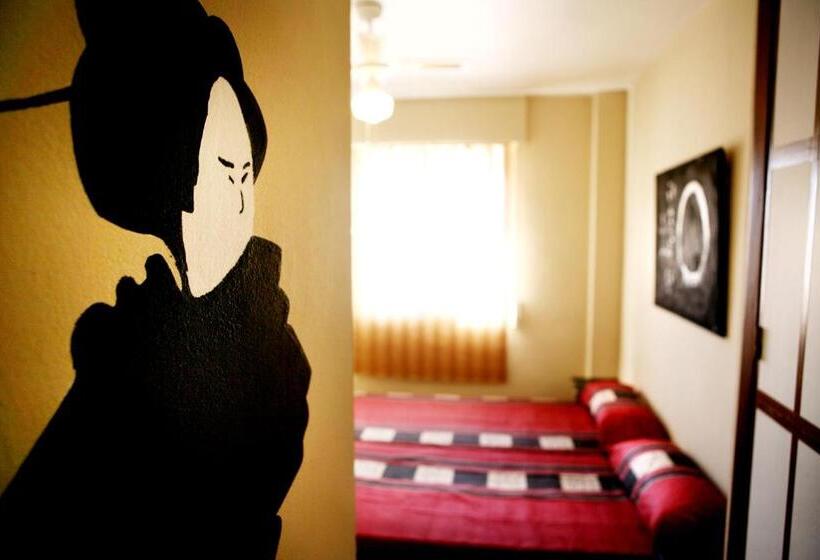 Номер Basic, Pensión El Alamo