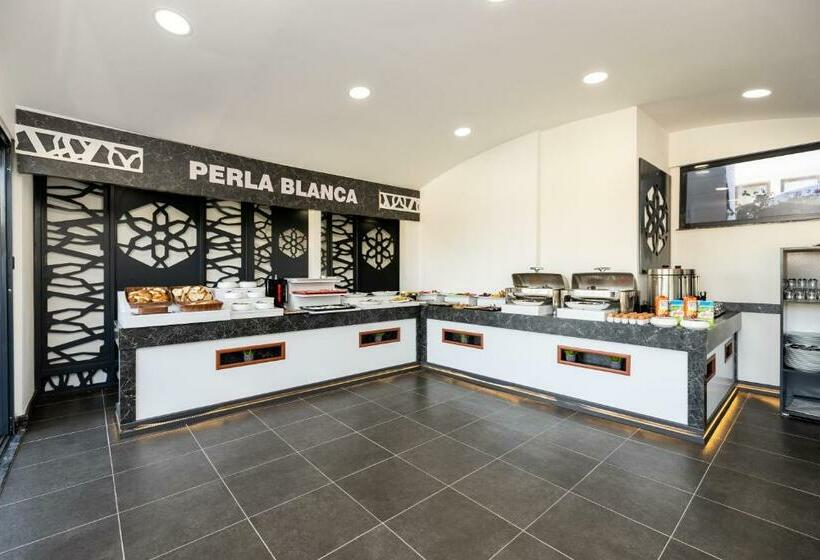 جناح سوبيريور مطل علي البحر, Perla Blanca