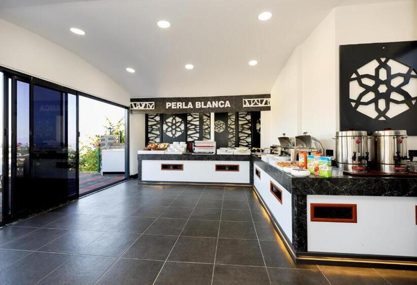 جناح سوبيريور, Perla Blanca