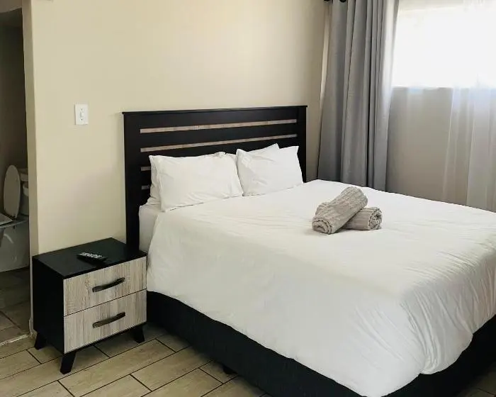 اتاق استاندارد با چشم‌انداز استخر, The Eden Boulders Hotel And Resort Midrand