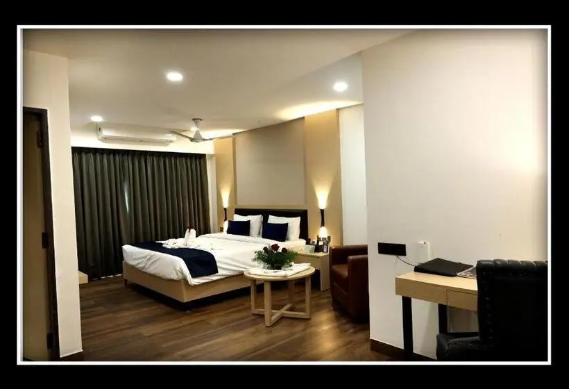 Deluxe-huone, Sri Sri Sri Excellency