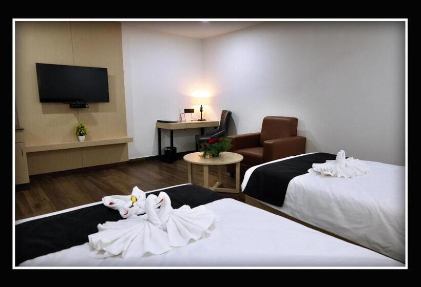 غرفة ديلوكس, Sri Sri Sri Excellency