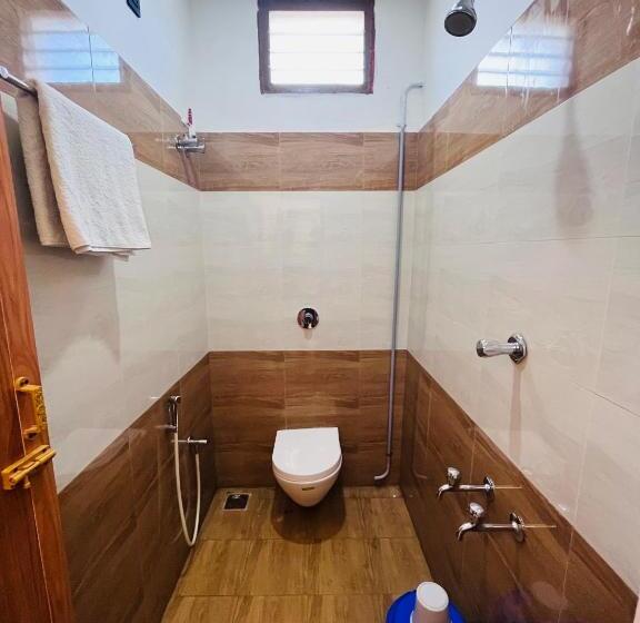 סוויטה משפחתית, The Luxe