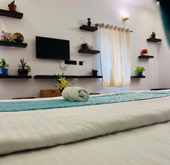 חדר סטנדרט, The Luxe