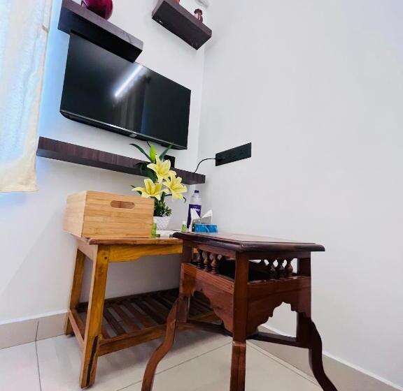 חדר סטנדרט, The Luxe