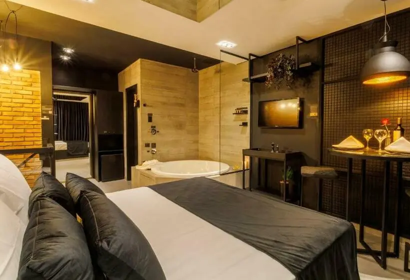 Sviitti Poreallas, Medieval Motel Spa