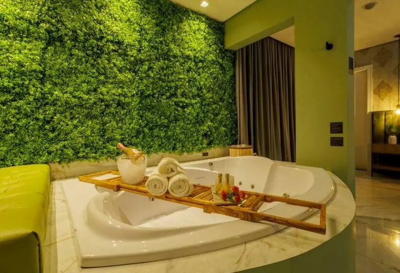 Executive-sviitti, Medieval Motel Spa