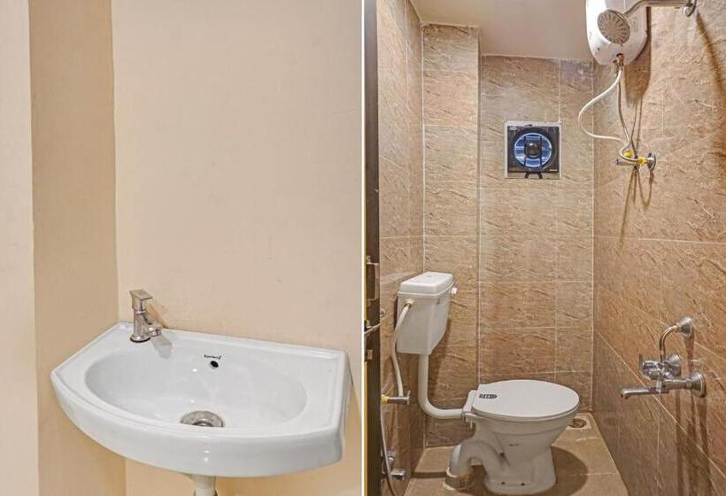 חדר קלאסי לשלושה, Collection O 81463b Kesar Inn