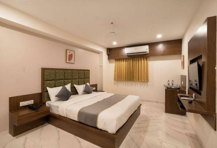 חדר סטנדרט, Royal 24