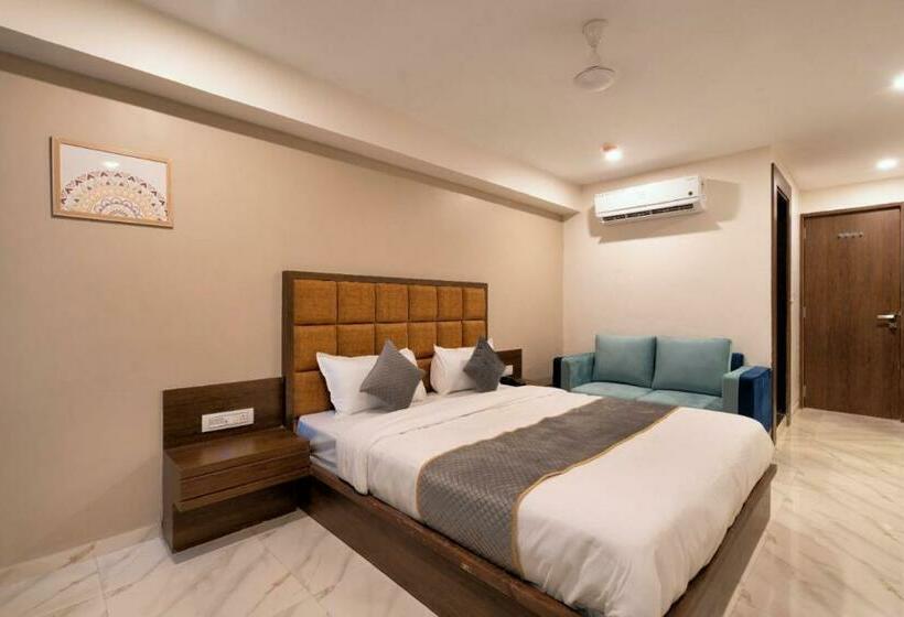 חדר סופריור, Royal 24