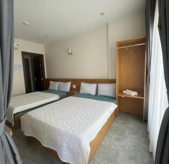 اتاق استاندارد چهارنفره با بالکن, Thao Nguyen Homestay