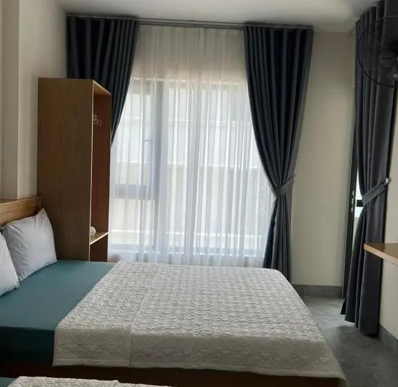 اتاق استاندارد چهارنفره با بالکن, Thao Nguyen Homestay