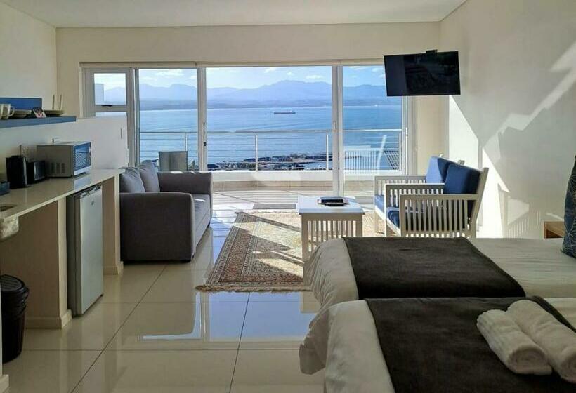 デラックススイート, Ana S Place Apartments