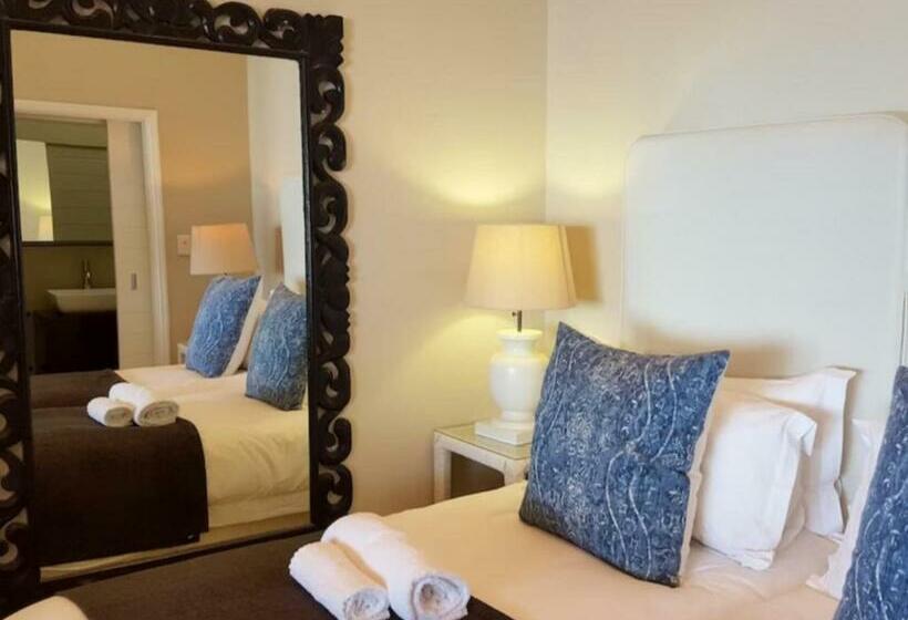 オーシャンビュースイート, Ana S Place Apartments