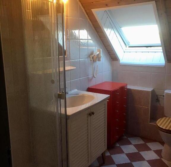 آپارتمان 2 خوابه, Villa éden