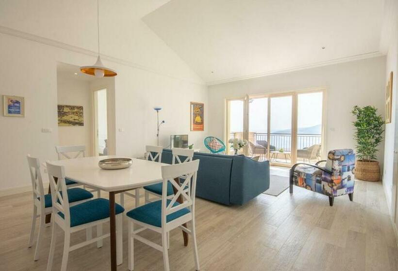 آپارتمان 1 خوابه با تراس, Lustica Bay Marina Apartment Aria By 2bhome