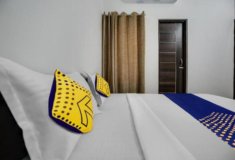 Трехместный Номер Классика, Spot On Ekam Guest House