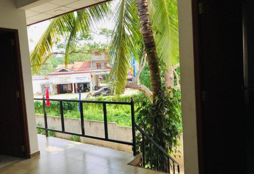 标准间带阳台, Tashil Hotel & Restaurant