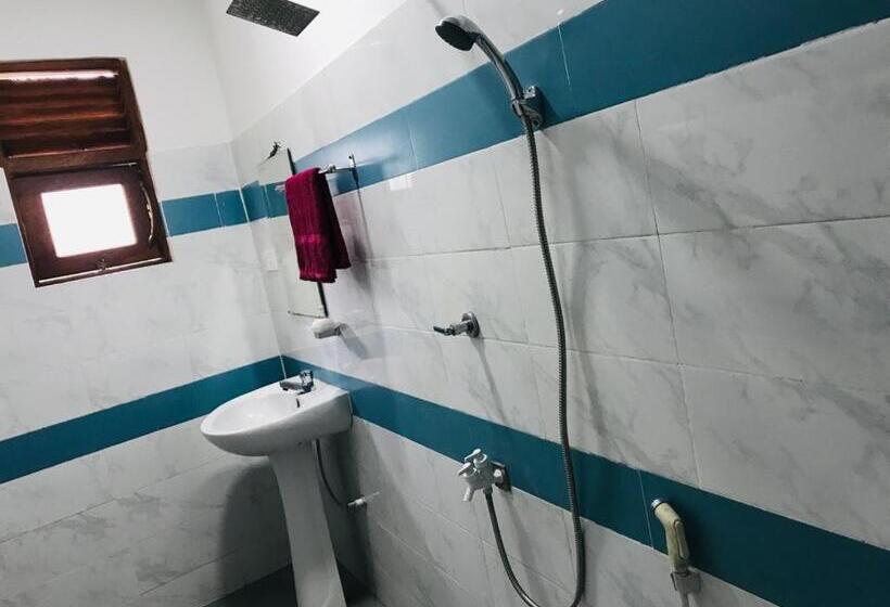 标准间带阳台, Tashil Hotel & Restaurant