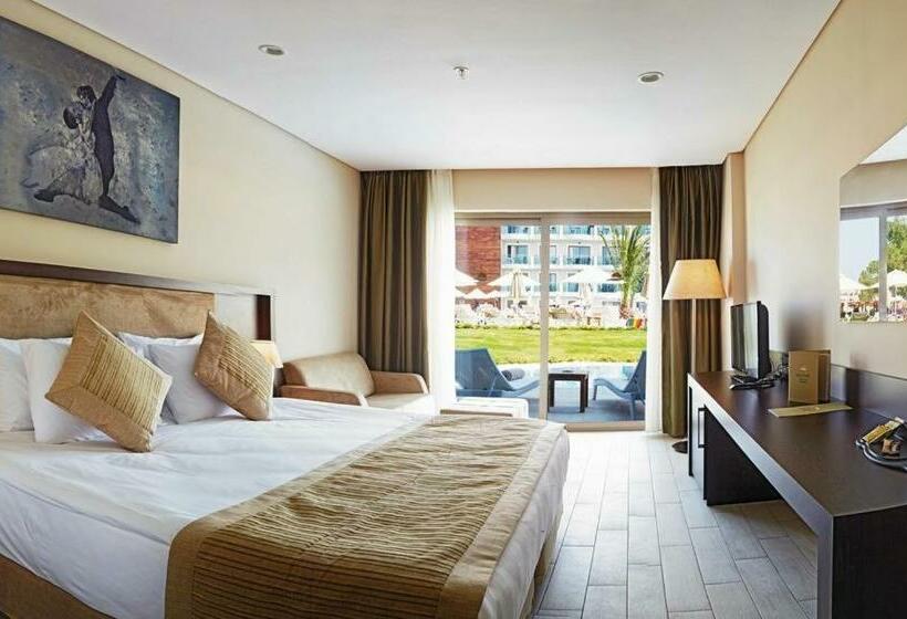 Номер Стандарт Вид на Бассейн, My Ella Bodrum Resort & Spa