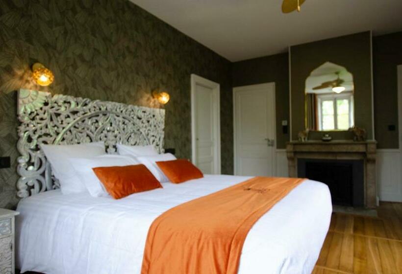 Люкс, Le Chateau De Crespy