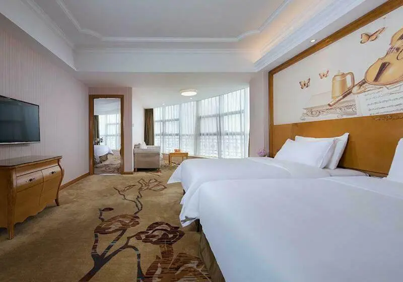 Deluxe Kolmen Hengen Huone, Vienna International Hotel Asean Avenue Dongxing