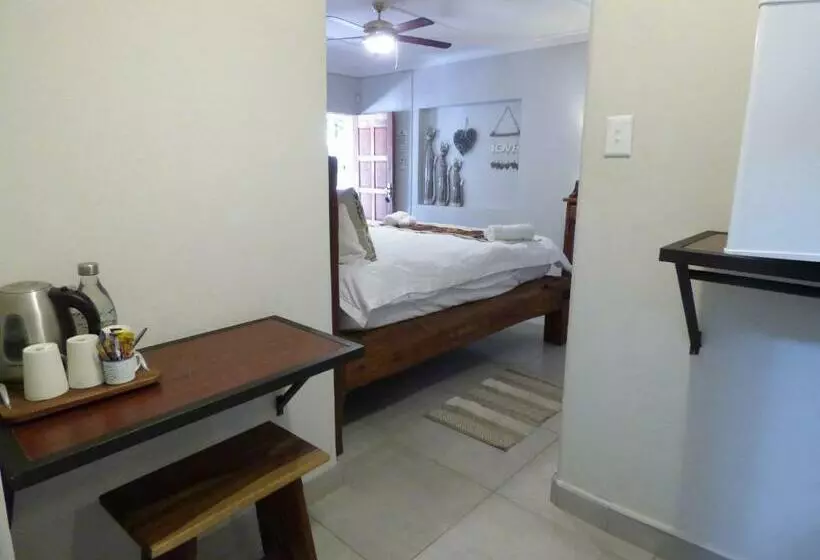 اتاق استاندارد, Tsumeb Backpackers & Safari