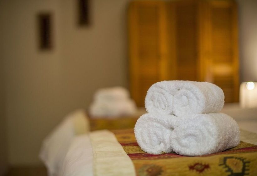 اتاق استاندارد, Tsumeb Backpackers & Safari