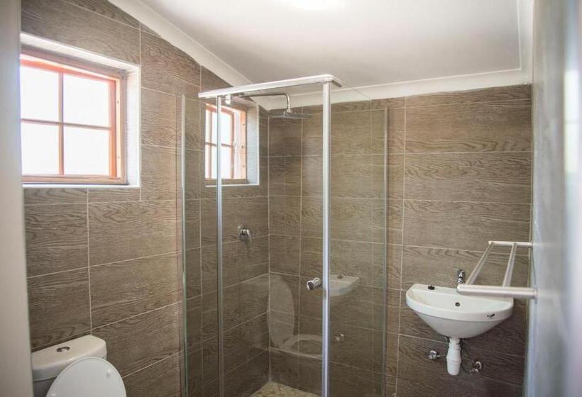 스탠다드 룸, Tsumeb Backpackers & Safari