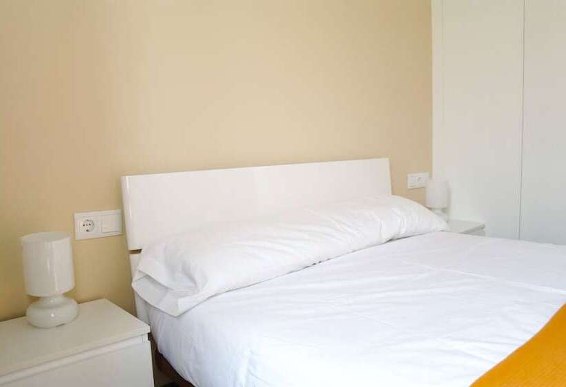 شقة غرفتين, Down Town