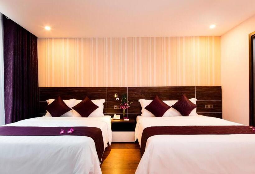 اتاق خانوادگی با چشم‌انداز دریا, Balcony Nha Trang