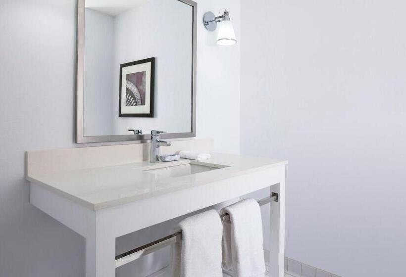 Стандартный Номер Кровать Кинг, Four Points By Sheraton Seattle Airport South