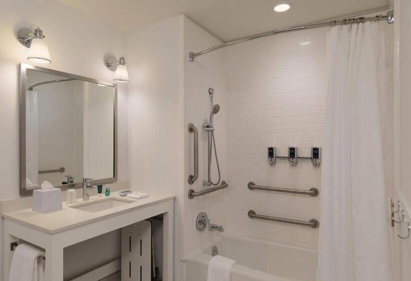 适合残疾人使用的标准间, Four Points By Sheraton Seattle Airport South