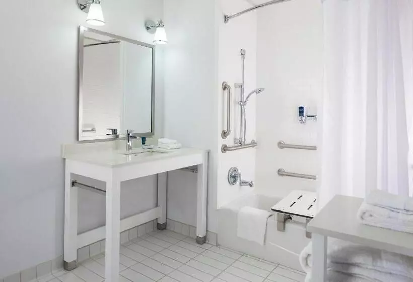 Standard-invahuone, Four Points By Sheraton Seattle Airport South