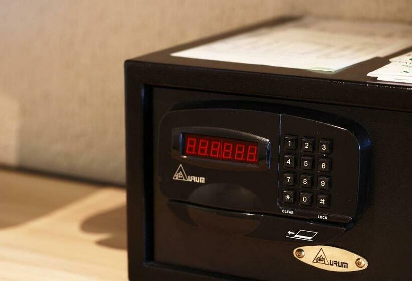 디럭스 룸, Lee Gardens Plaza Hotel   Sha Plus