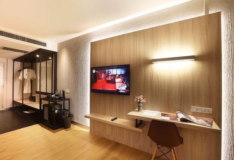 디럭스 룸, Lee Gardens Plaza Hotel   Sha Plus