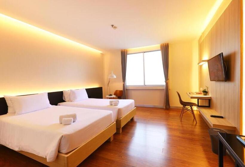 디럭스 룸, Lee Gardens Plaza Hotel   Sha Plus