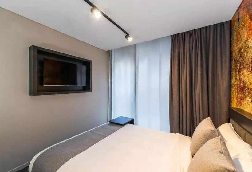 クイーンサイズベッドのスタンダードルーム, Kennigo Hotel Brisbane, Independent Collection By Evt