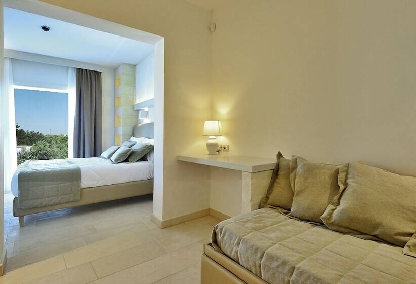 غرفة سوبيريور, Montiro