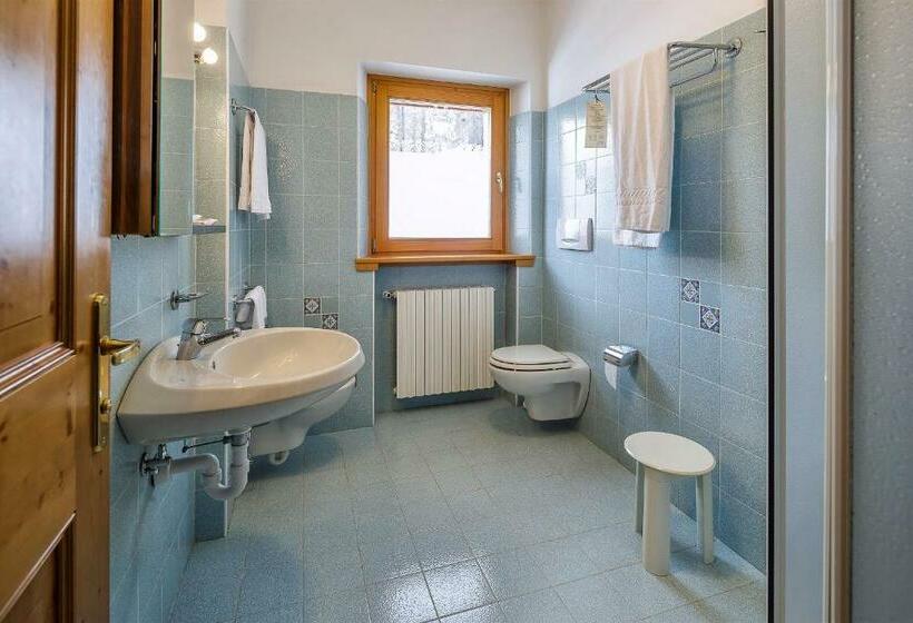 标准单人间, Piccolo Pocol