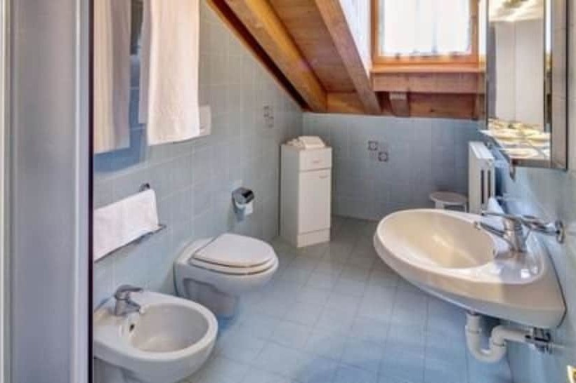 标准间, Piccolo Pocol