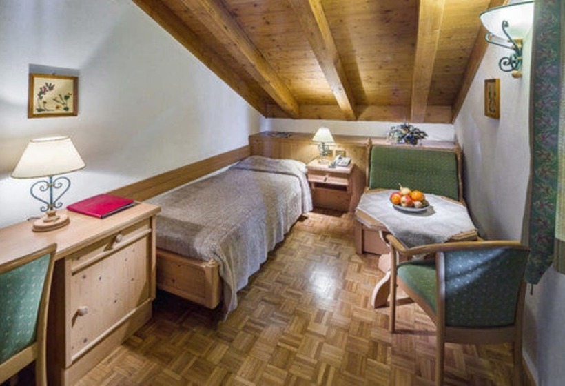 标准间, Piccolo Pocol