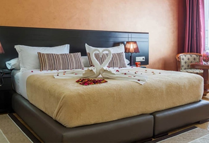 Standard-huone, Suite Martil