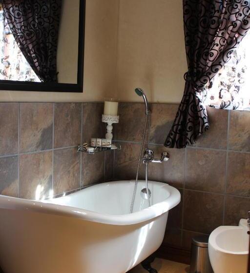 １ベッドルームのデラックスアパートメント, 2 Leafed Doors