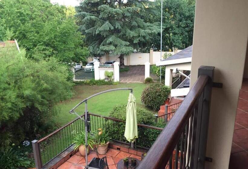 ガーデンビューのエクゼクティブスイート, 2 Leafed Doors