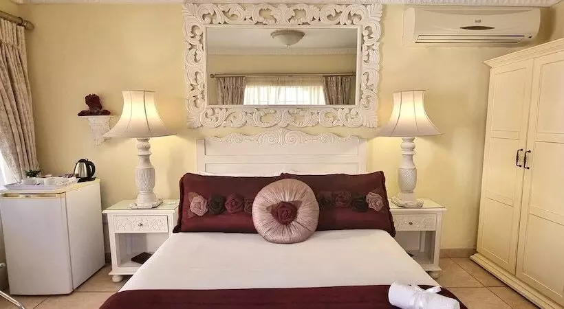 اتاق سوپریور, La Barune Guest House