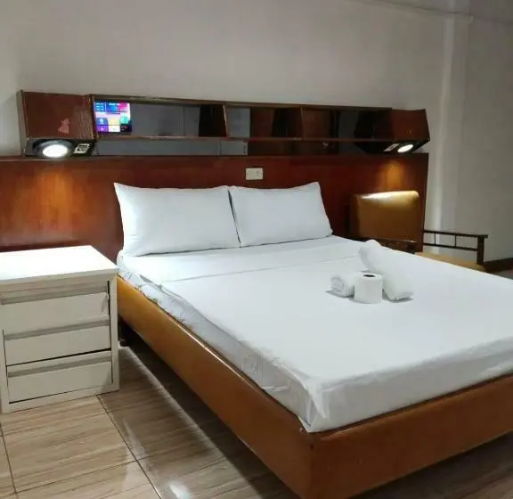スーペリアールーム, 2 Hotel Saleh