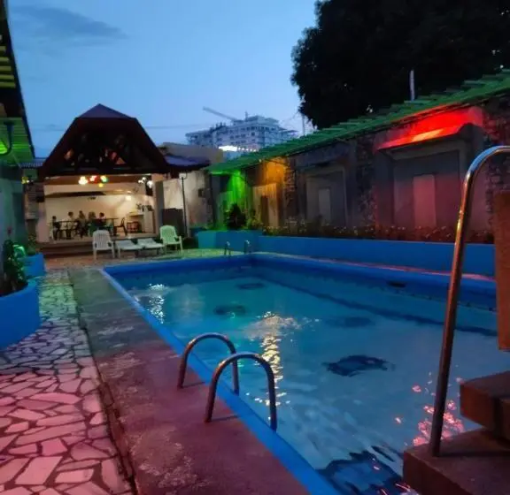 バルコニー付スイート, 2 Hotel Saleh