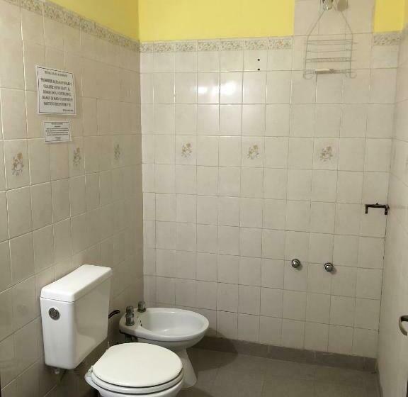 패밀리 룸 공용 욕실, Hosteria Sol De La Quebrada